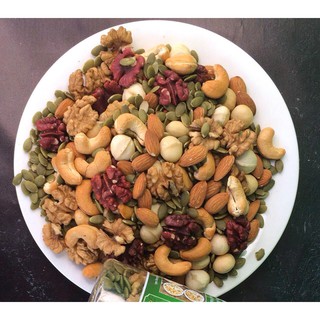 Hạt Dinh Dưỡng 500gr - Mix Nuts 5 loại hạt (Macca, Hạnh Nhân, óc chó đỏ Mỹ, Hạt điều, hạt bí xanh)