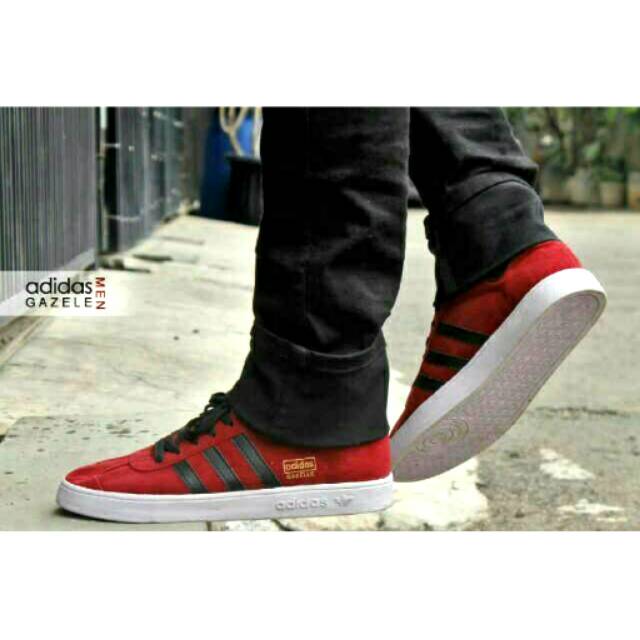 Giày Thể Thao Adidas Gazelle Màu Đỏ Đen Đỏ Thoải Mái Làm Quà Tặng Cho Nam Sinh