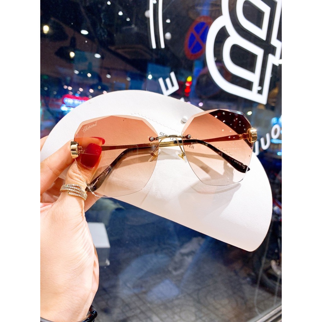Kính mát thời trang nữ A2064 👓 Kính chống tia UV bảo vệ mắt | BigBuy360 - bigbuy360.vn