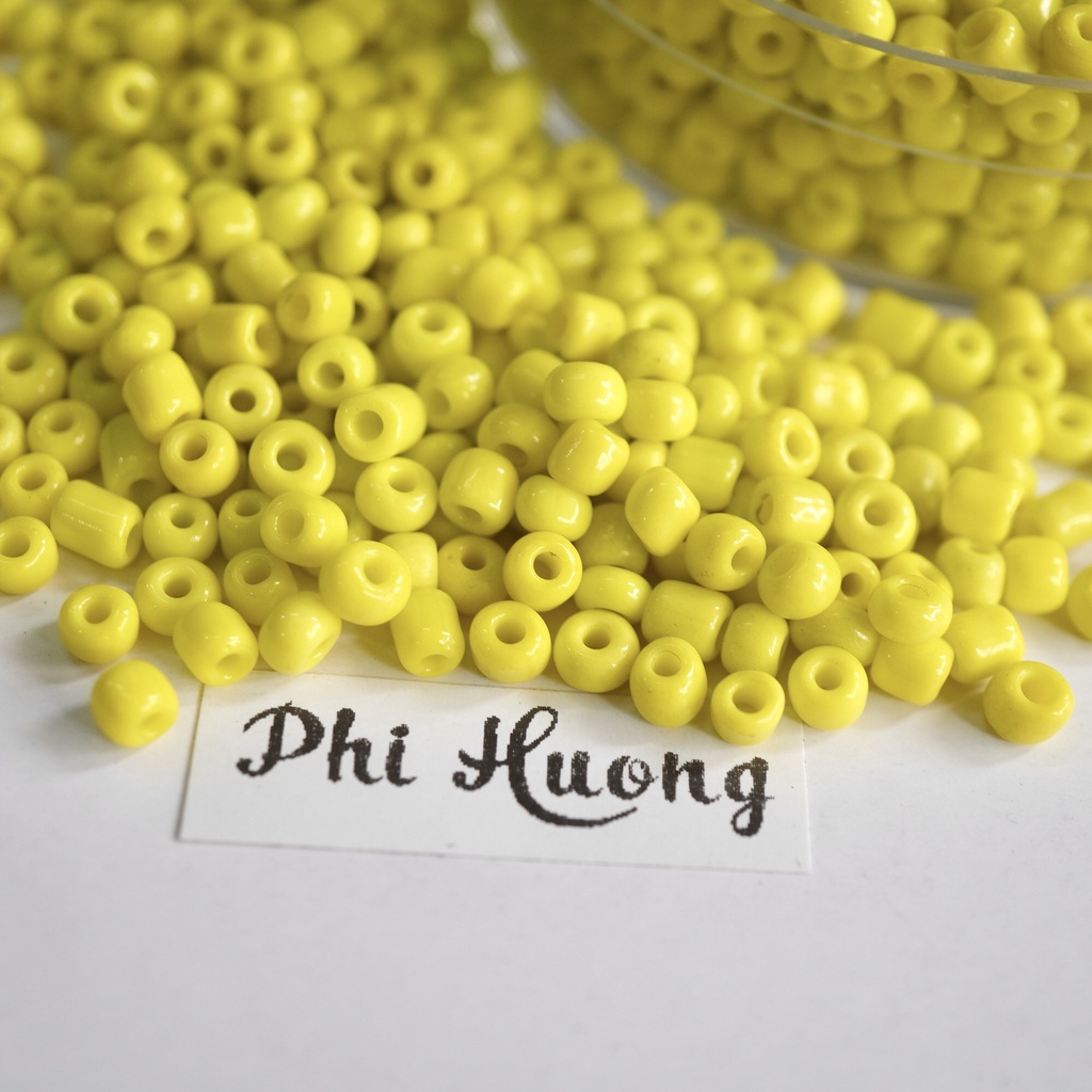 Gói 50gr hạt cườm tấm 4mm đính kết, làm trang sức handmade