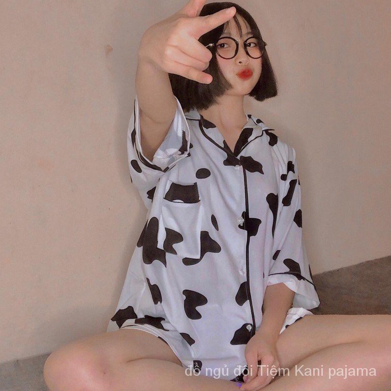 Bộ Đồ Ngủ Vải Cotton Lụa Mát In Hình Bò Sữa Đáng Yêu Cho Nam Nữ