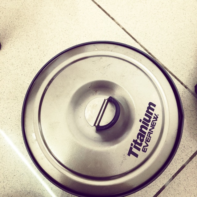 Chảo titanium