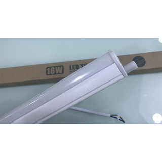 Led tuýp 1m2 Plastic T5 liền máng Kosoom