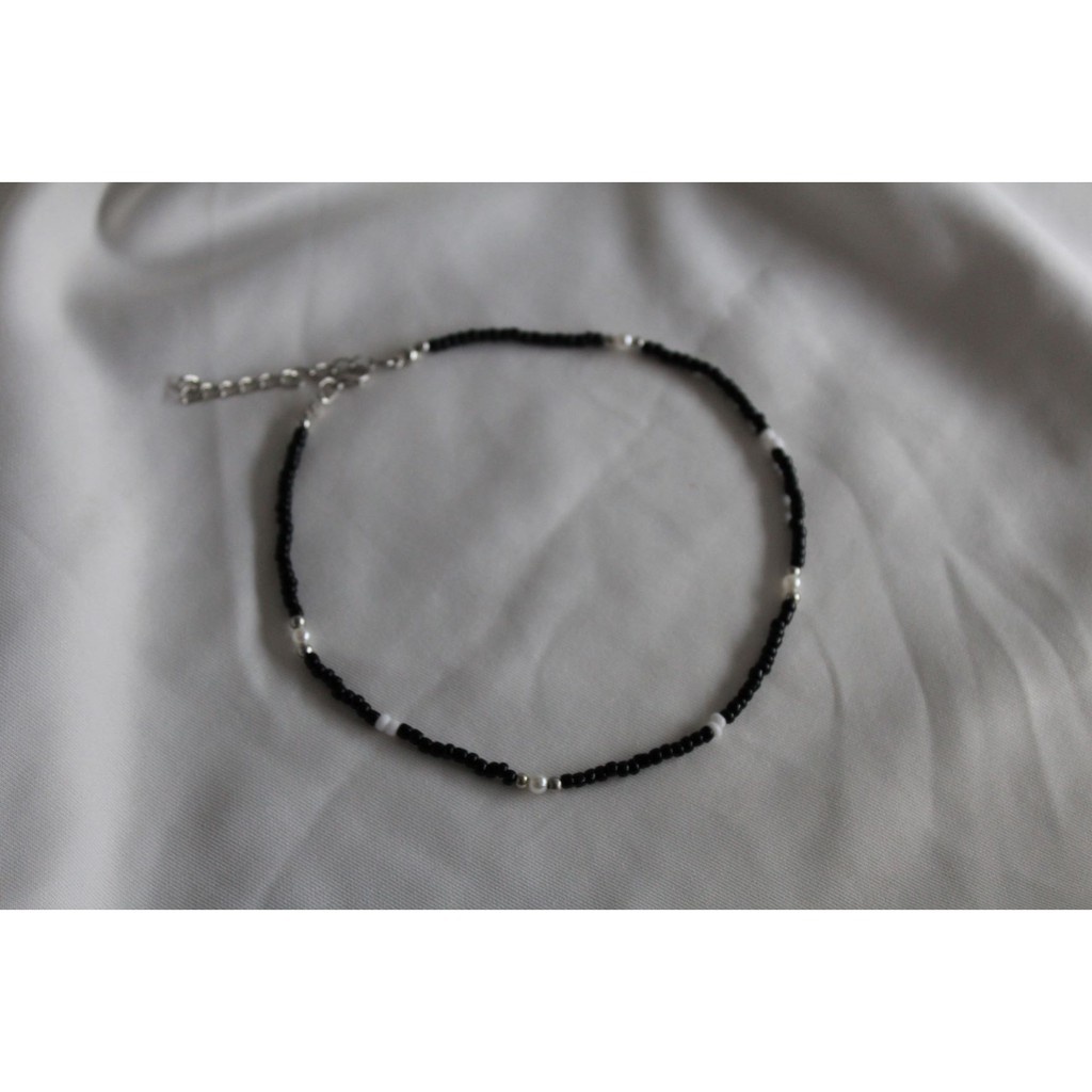 (Handmade) Dây chuyền hạt cườm đen mẫu 2