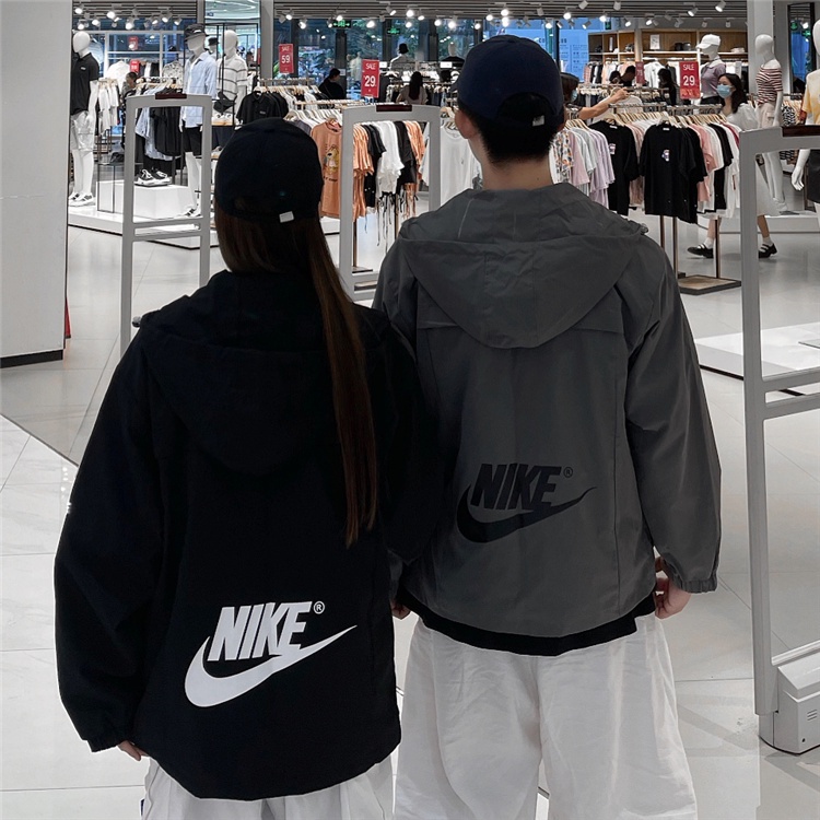 Áo Khoác Thể Thao Nike Có Mũ Trùm Đầu Dáng Rộng Phong Cách Thời Trang Hong Kong Dành Cho Nam Và Nữ