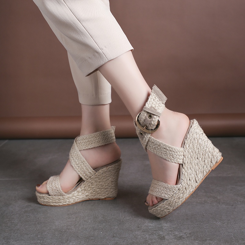 SANDAL ĐẾ XUỒNG cao 11cm tôn dáng, đi làm đi chơi cực xinh