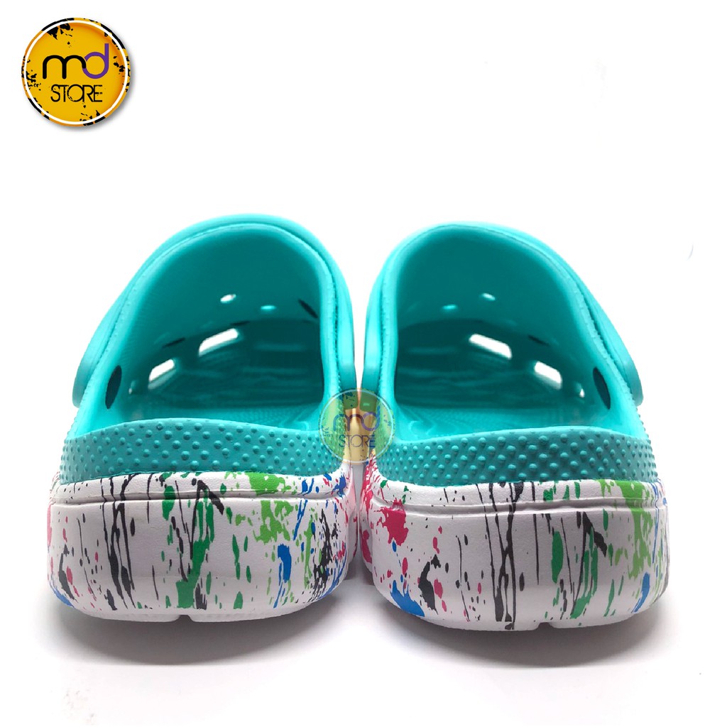 [Super Sale] Dép Cross vảy sơn xanh đế trắng , Dép Cross cá sấu bít đầu - Tặng kèm 12 Sticker, Jibitz +Hộp