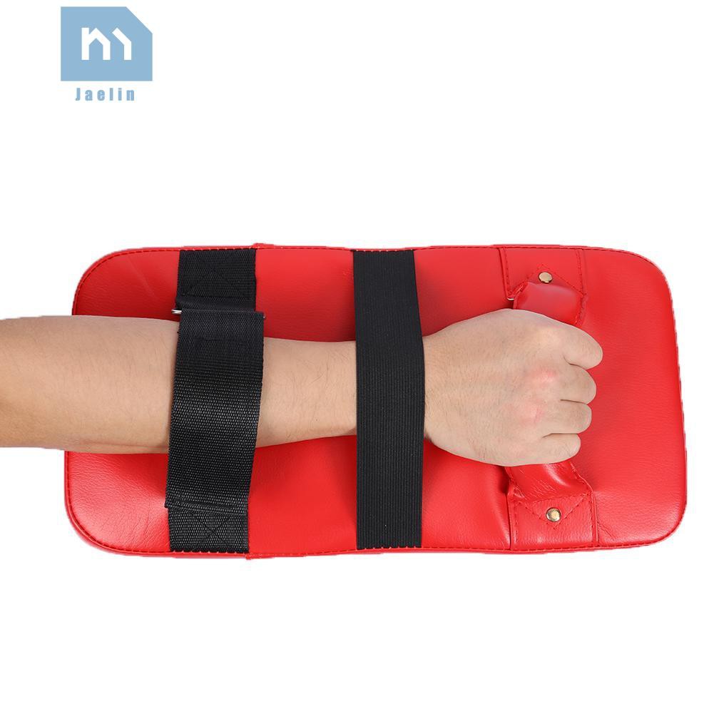 Miếng đấm đá tập võ Taekwondo