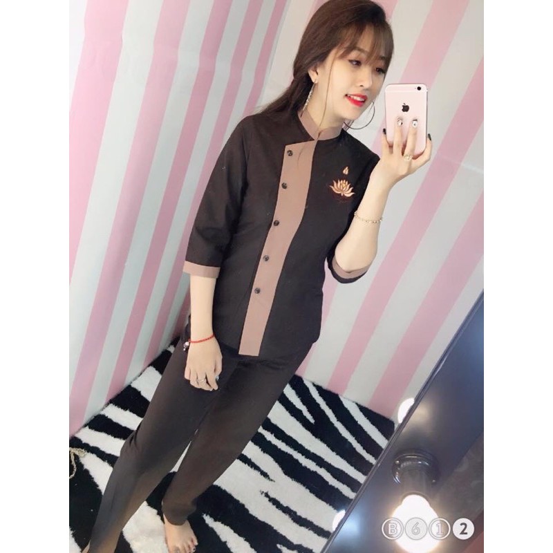 Lãnh tụ nữ (đồ lam đi chùa )