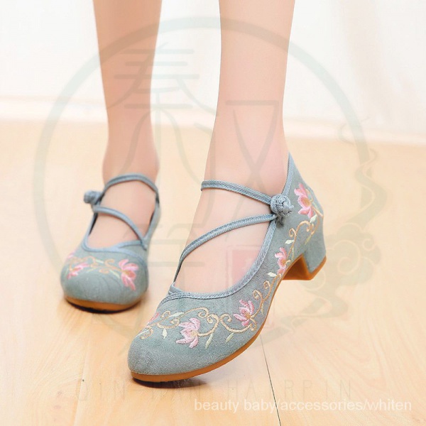 Giày cao gót thêu họa tiết phong cách Trung Hoa cho n