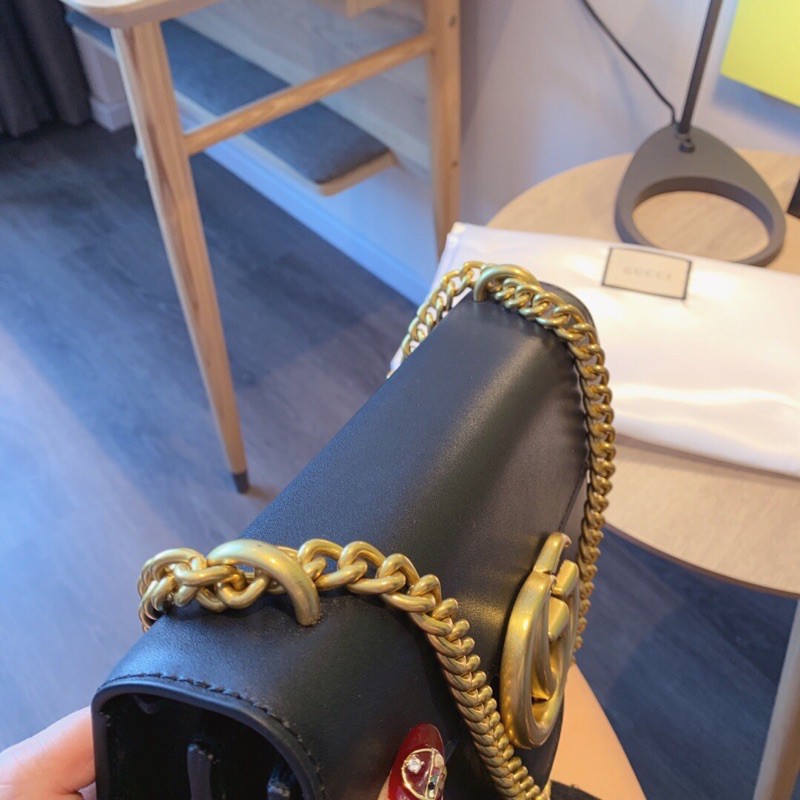 Túi xách Gucci màu đen size 28cm rất đẹp