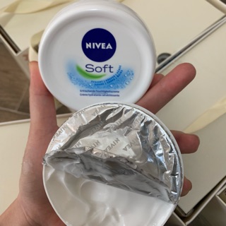 Kem dưỡng nivia Đức 200g