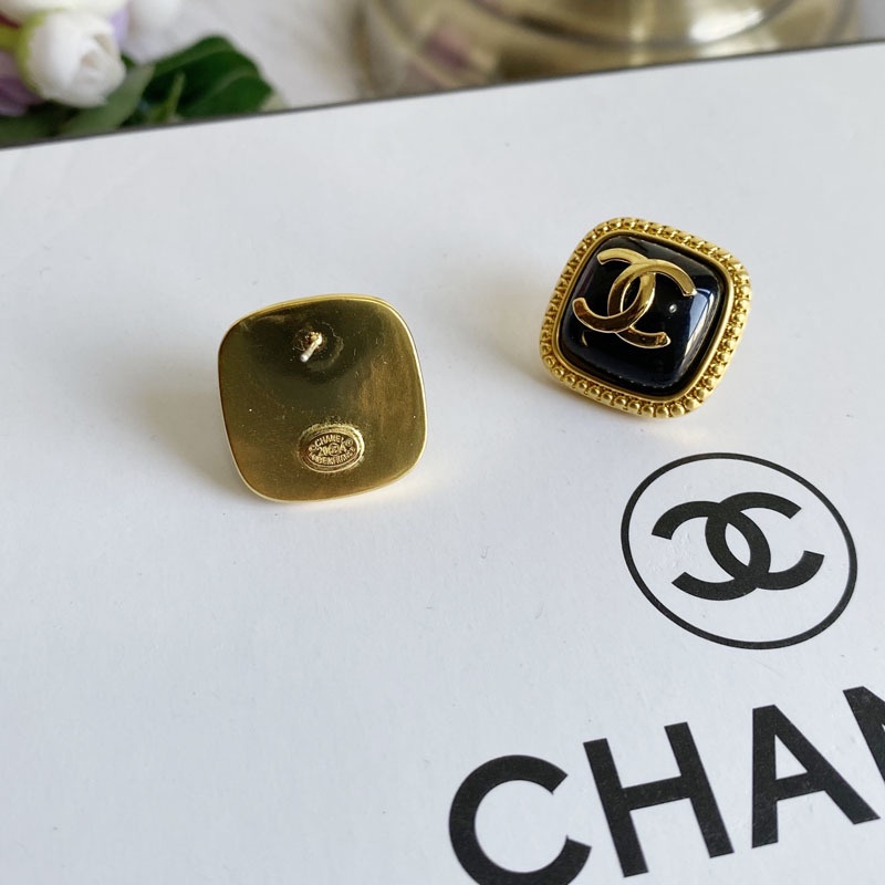 Bông Tai Chữ Bằng Thép Titanium Thời Trang Cho Nữ