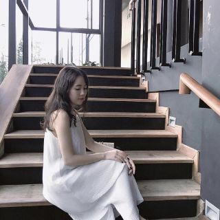Maxi Yếm Trắng Dập Li