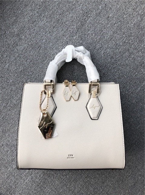 Túi lyn tay cầm aut tuồn