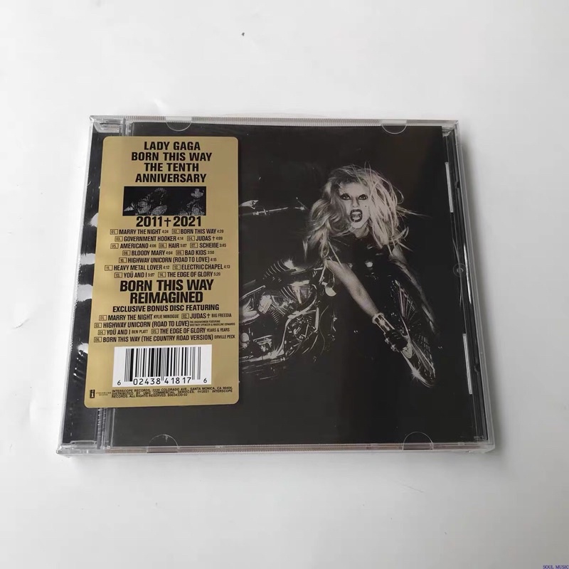 LADY GAGA - BORN THIS WAY  - ĐĨA CD