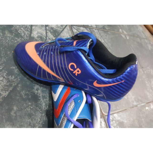 Giày đá bóng size 37