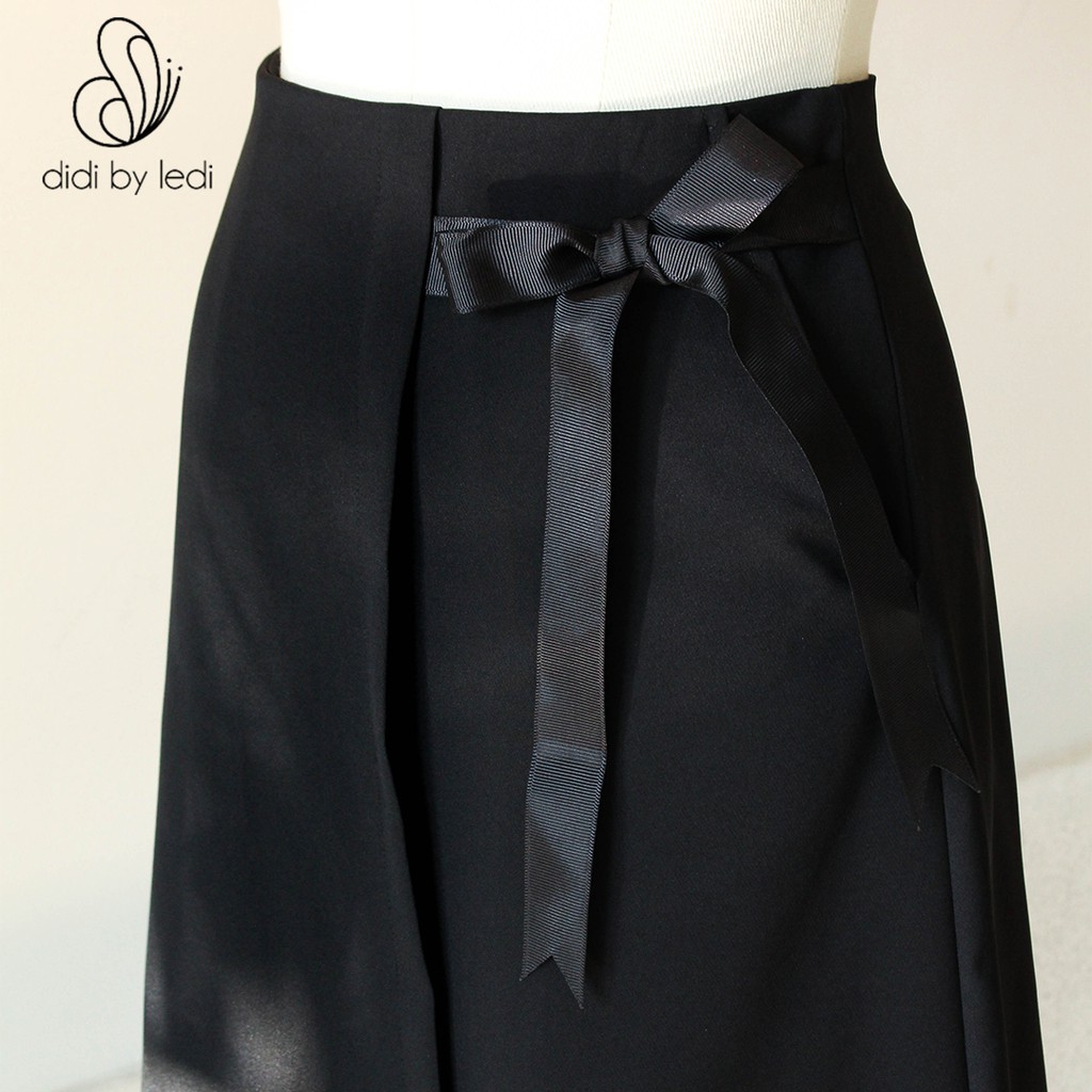 Váy công sở DIDI by LEDI, Chân váy kiểu tà thắt nơ eo, dáng suôn lưng cao, vải Visco màu Đen  size S M L XL - V950 | BigBuy360 - bigbuy360.vn