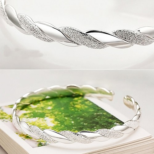 Vòng Tay Nữ Đính Hạt Charm