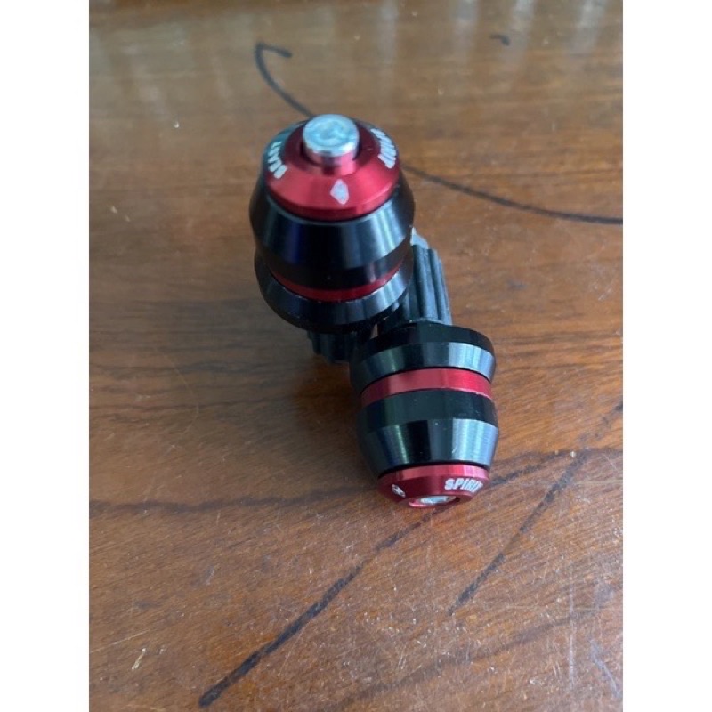 Gù tay lái Spirit Beast L5 1 cặp