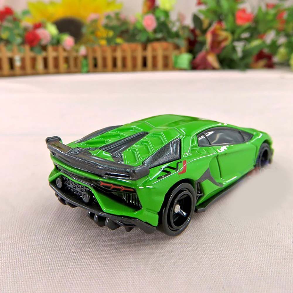 Siêu xe ô tô mô hình Tomica Lã Bố Aventador SVJ xanh lá (No Box)