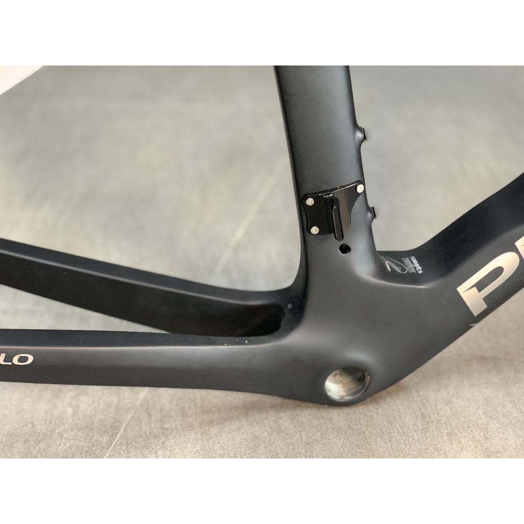 Khung Xe Đạp Road Carbon Pinar F14 Thắng Đĩa màu bạc đuôi đen