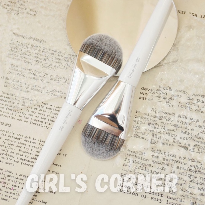Cọ tán kem nền Fillimilli Flat Foundation Brush 820