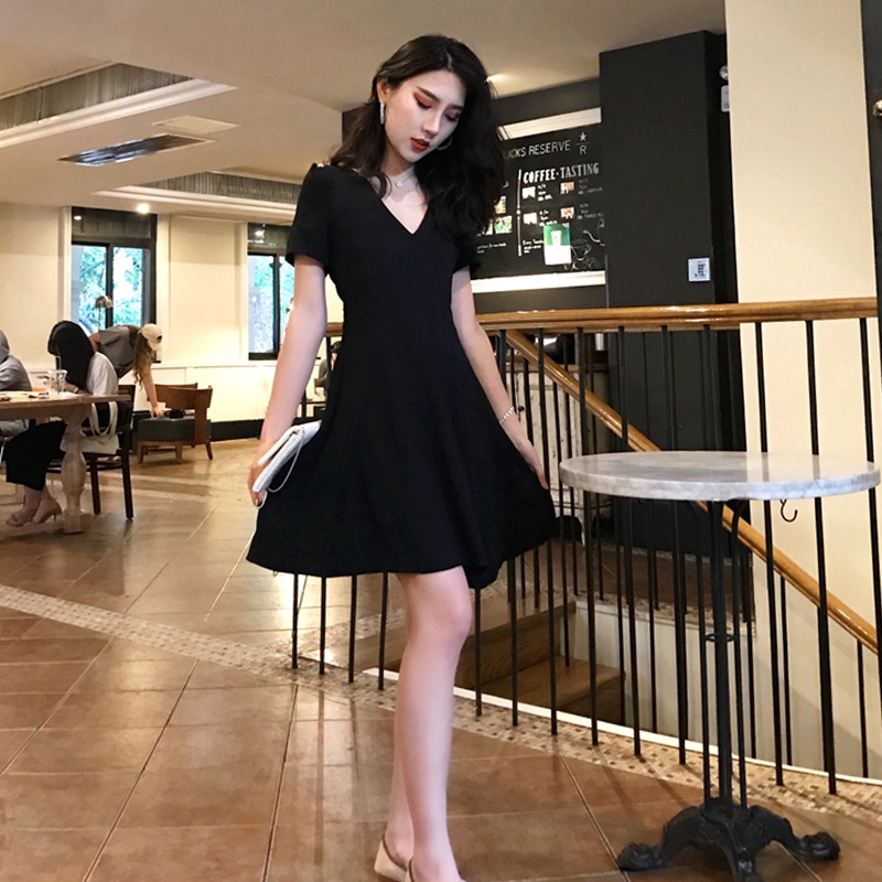 Váy ngắn tay cổ chữ V thời trang mới dành cho nữ