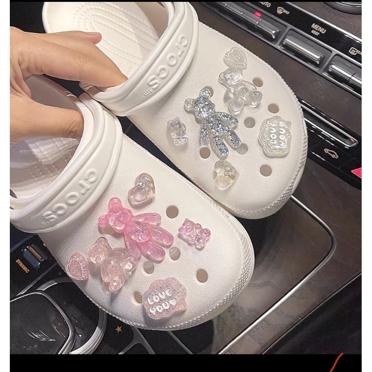 Set sticker, Jibbitz , nút cài dép sục, cross Gấu Nhũ