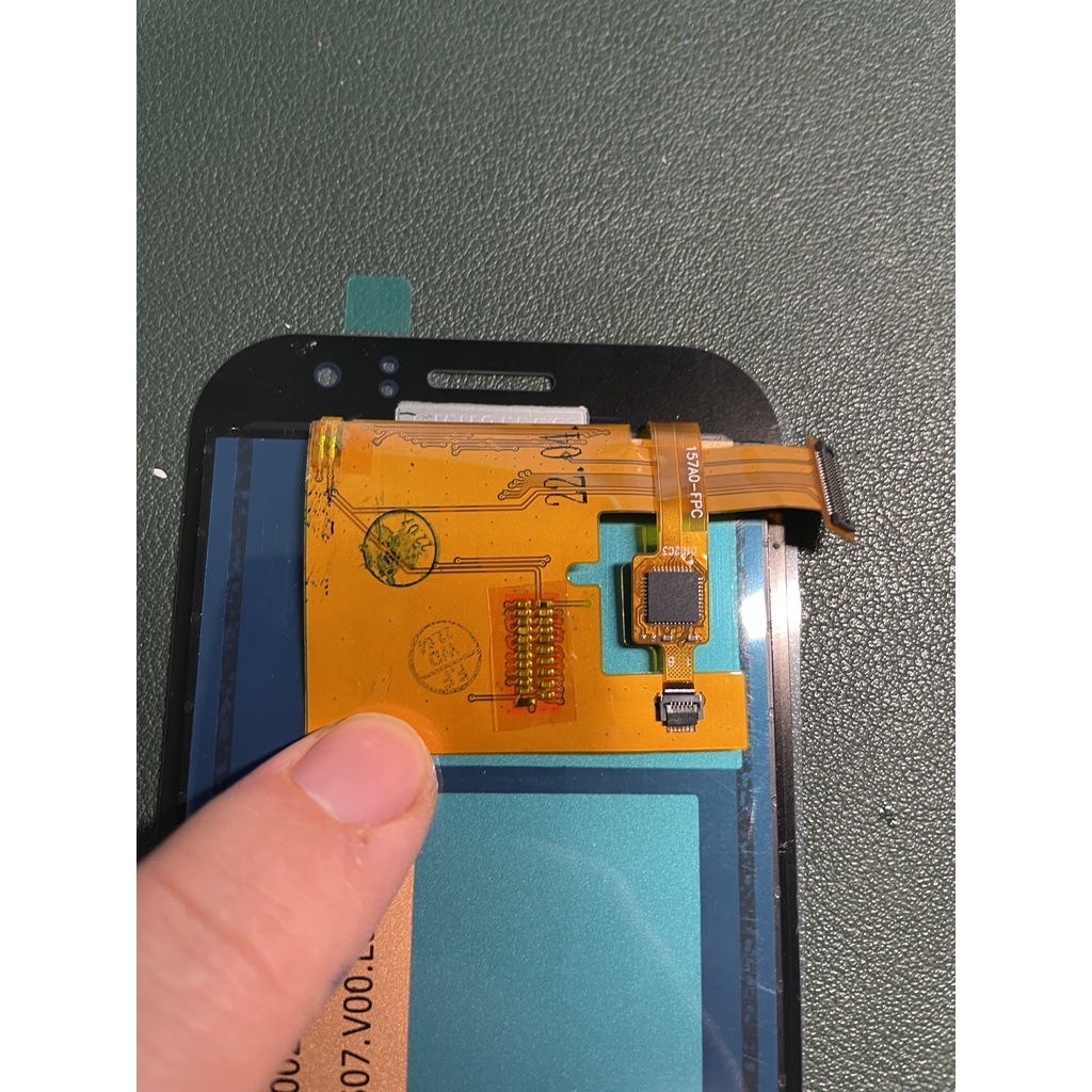 Màn Hình Samsung J110 Tặng Kèm Bộ Sửa 8 Trong 1 Và Keo Dán Màn