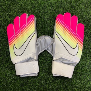 Găng tay thủ môn Nike
