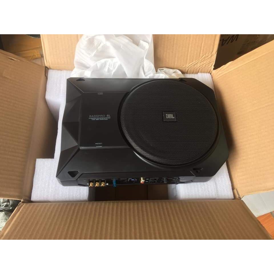Loa sup gầm ghế ô tô JBL