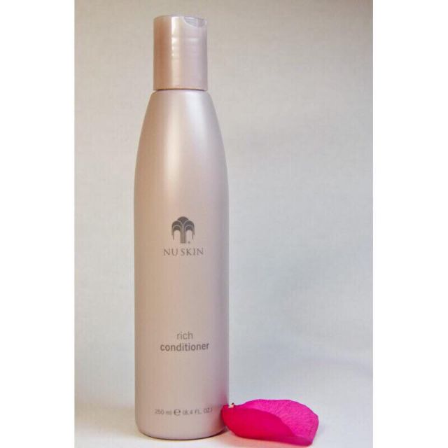 Dầu Xả 250ml phục hồi tóc hư tổn gãy rụng của Mỹ giúp tóc bồng bềnh mạnh khỏe hơn chỉ trong vòng