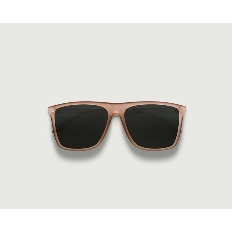 Kính Mát Griffin Sunnies Studios+Hình Thật
