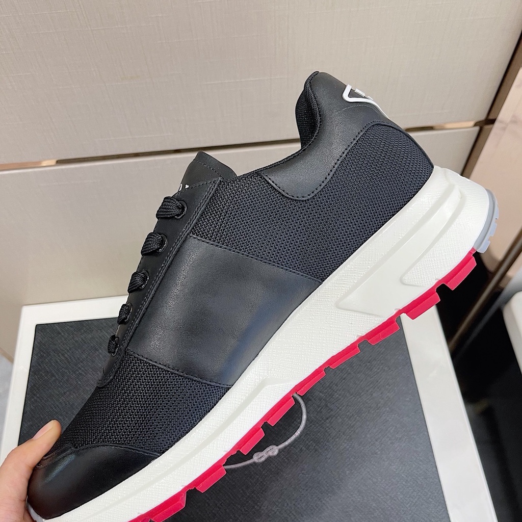 Giày thể thao nam cao cấp da thật PRADA thiết kế trẻ trung, hiện đại với lớp da mềm cực êm chân