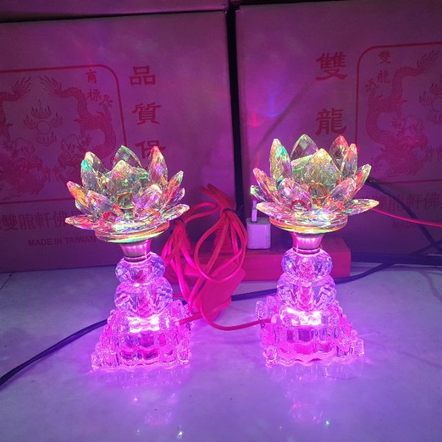 đèn led bàn thờ bảo hành 1 năm lỗi 1 đổi 1 tự động đổi 7màu cao 17 cm mẫu mới rất đẹp