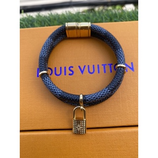 Vòng đeo tay LV 02 fullbox