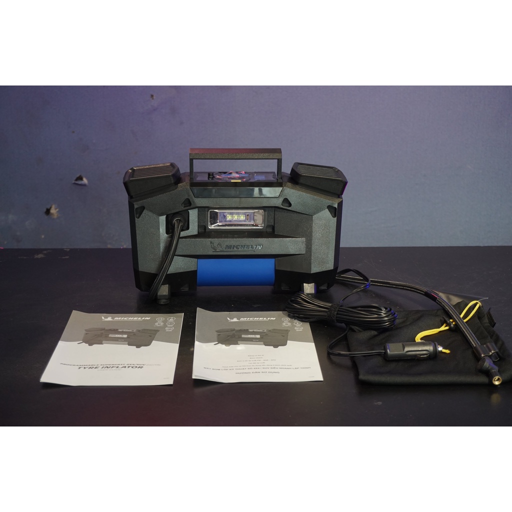 Máy bơm ô tô, bơm khí nén siêu tốc Michelin 12314  bơm trong 85 giây