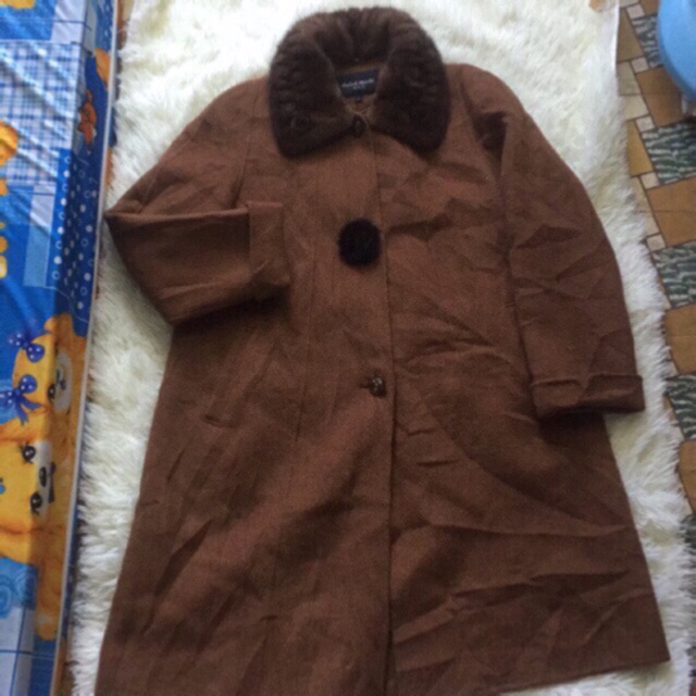 Áo dạ màu nâu đất size L korea cổ phối lông thật tháo rời được