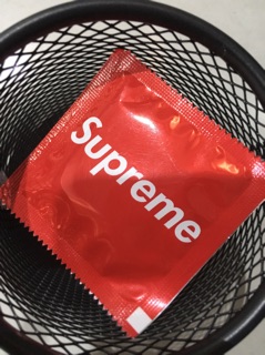 Khăn ướt Supreme