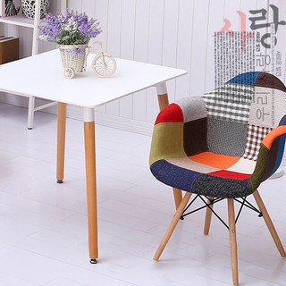 Ghế Eames kiểu dáng độc đáo chất liệu họa tiết thổ cẩm
