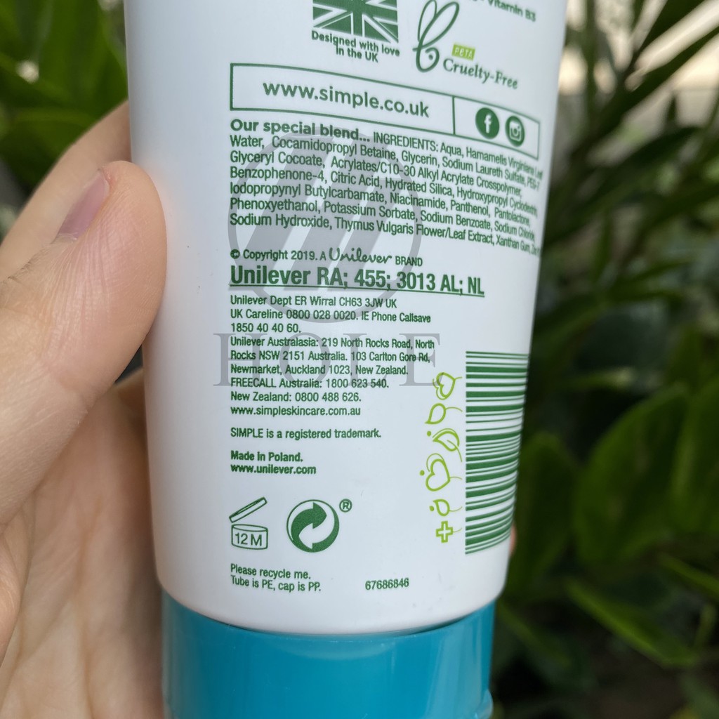 Sữa Rửa Mặt Cho Da Dầu Simple Purifying Facial Wash 150ml