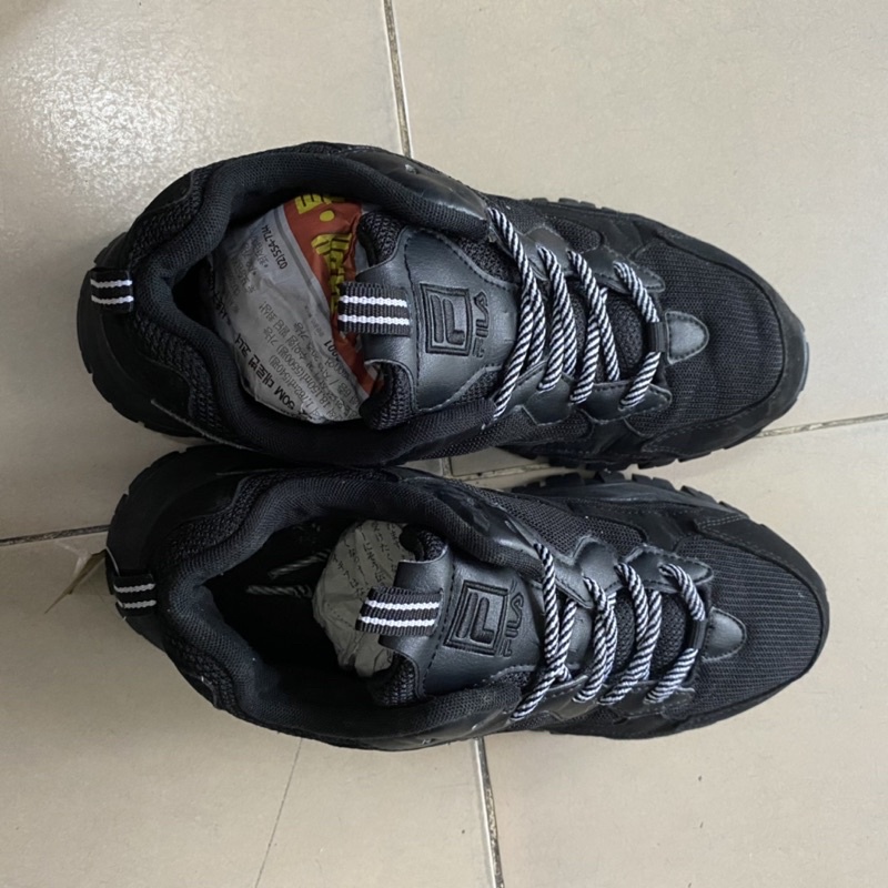 Giày chính hãng đã qua sử dụng