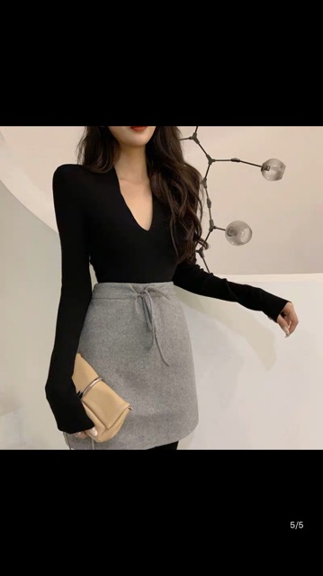 Áo dài tay xẻ ngực