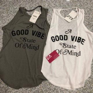Áo Ba lỗ hở lưng