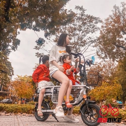 Xe Điện ADIMAN X1 giỏ lớn - Xe Điện Mini bánh 12inch Siêu Tiện Lợi - Pin Lithiim 15A - Bảo Hành Chính Hãng 18 Tháng