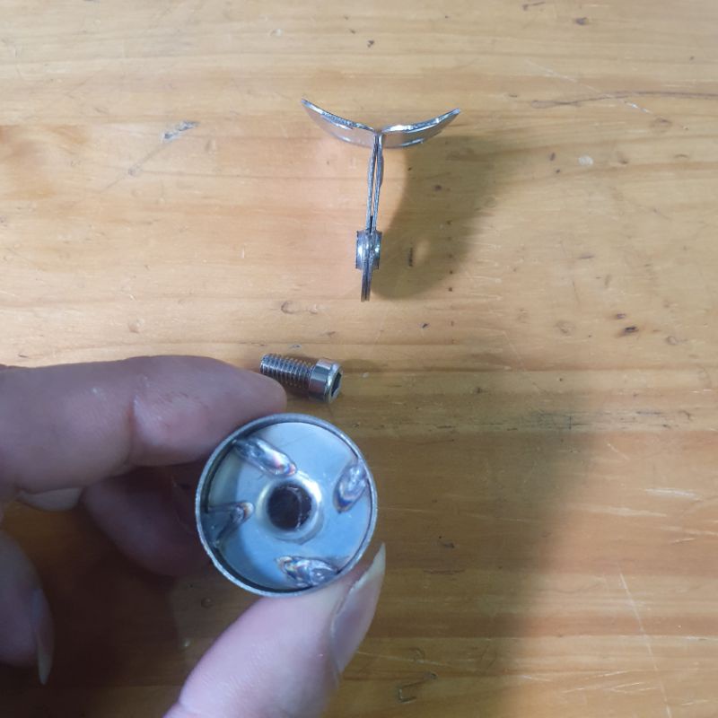 Bán lẻ đầu gật gù trụ cầu thang kính 304