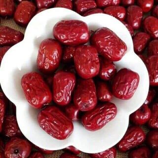 100g táo đỏ tân cương