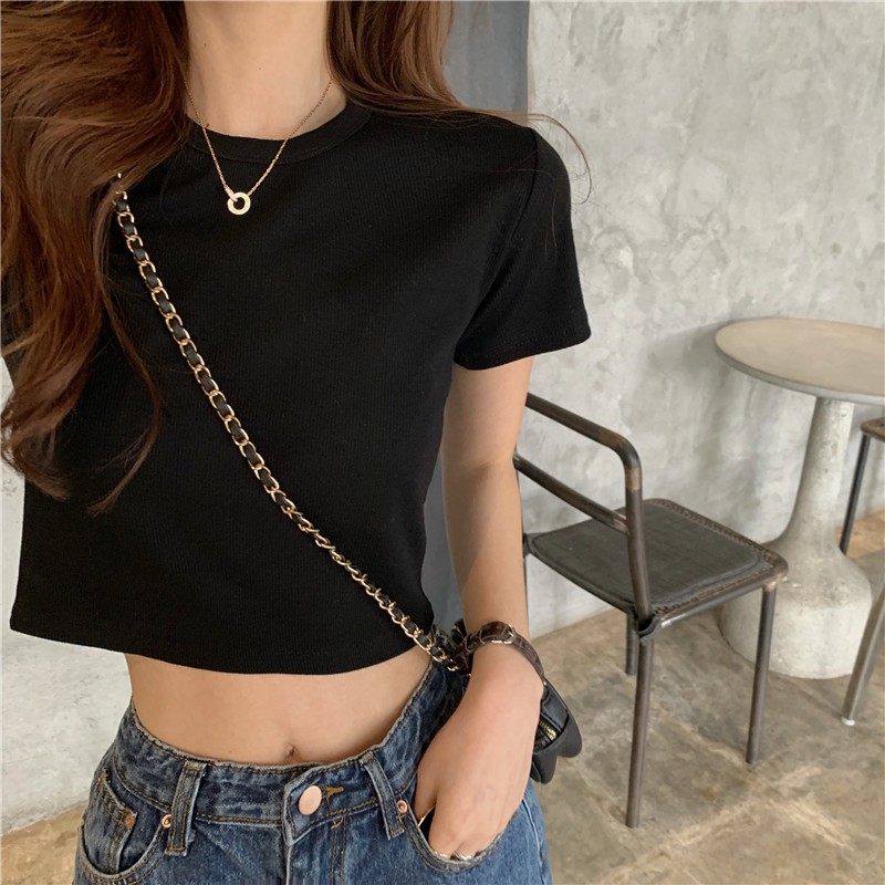 Croptop tay ngắn Baz - 3105