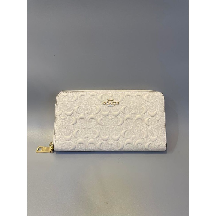 Vi Coach wallet